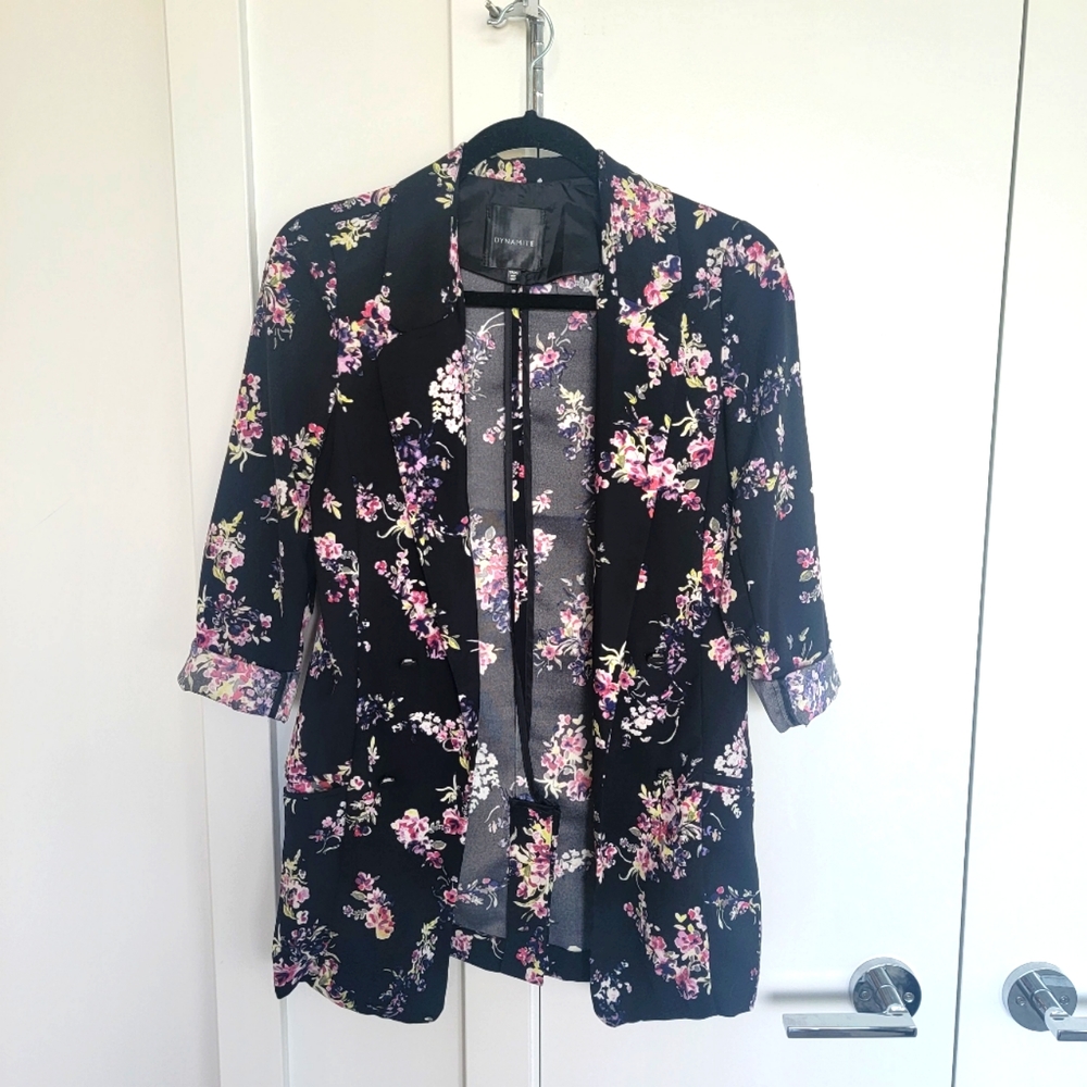 Casual floral blazer